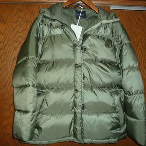 NWT EVERLANE Women's Green Puffer